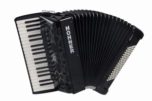 AKORDEON HOHNER AMICA FORTE IV 96 + POKROWIEC + PASY NOŚNE