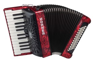AKORDEON HOHNER BRAVO II 60 CZERWONY + POKROWIEC + PASY NOŚNE