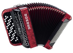 AKORDEON GUZIKOWY HOHNER NOVA III 96 CZERWONY + POKROWIEC + PASKI